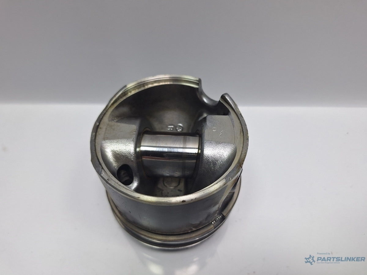 Piston 1/2 SKODA SUPERB 3U4 2001 - 2008 TDI AVF, AWX 038107065EL