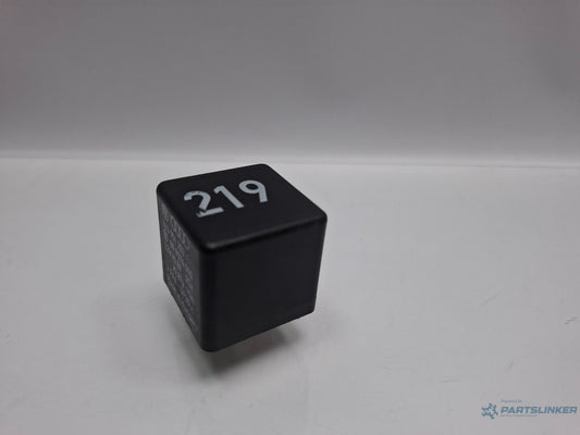 Releu 219 SKODA SUPERB 3U4 2001 - 2008 TDI AVF, AWX 443951253AA