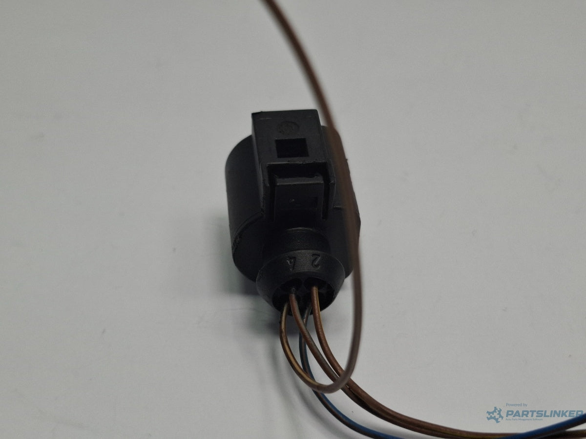 Mufa conector 4 pini SKODA SUPERB 3U4 2001 - 2008 TDI AVF, AWX 4B0973712