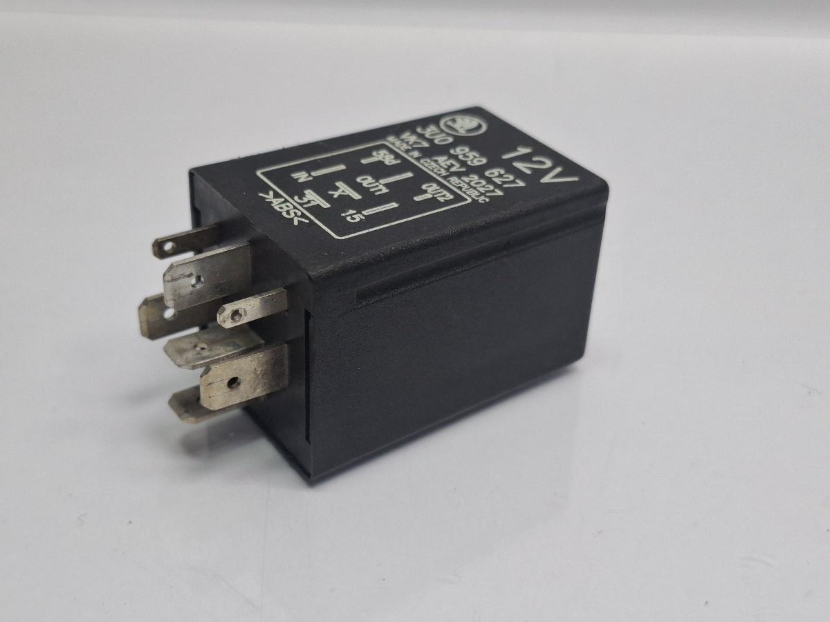 Releu 445 SKODA SUPERB 3U4 2001 - 2008 TDI AVF, AWX 3U0959627