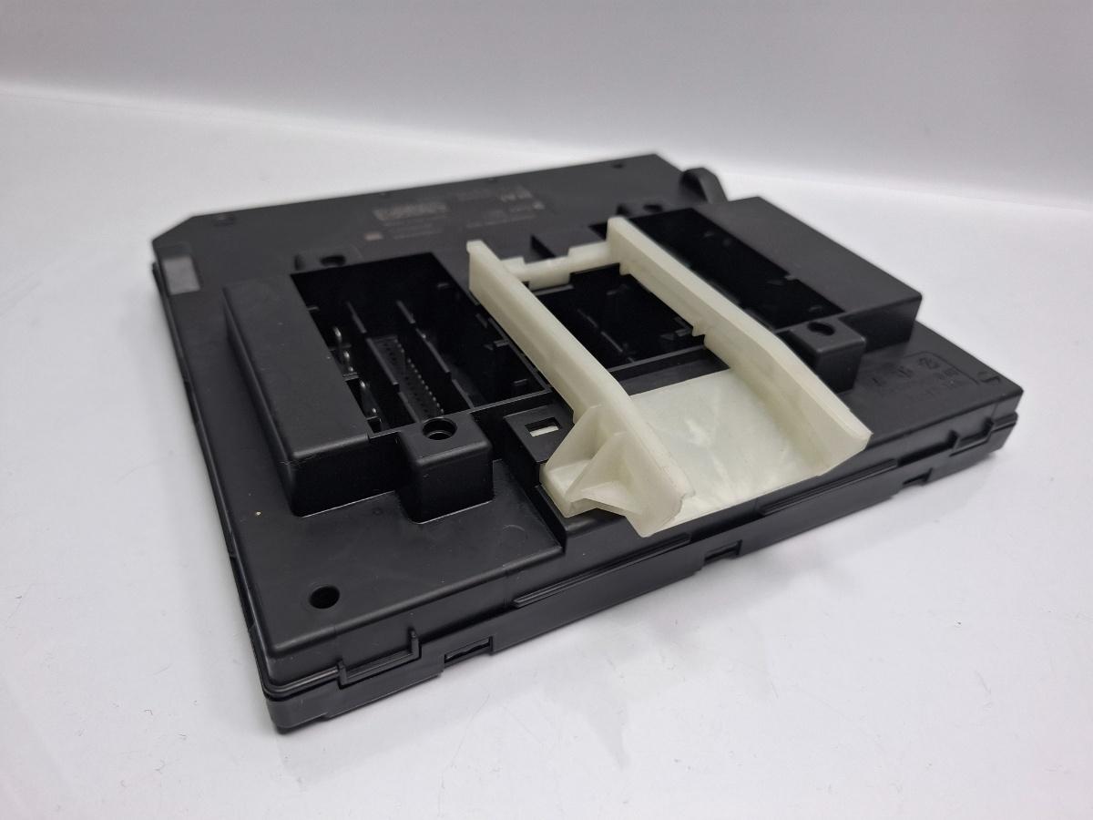 Modul de confort SKODA OCTAVIA Combi 5E5 2012 - > TDI CKFC, CRMB, CYKA Continental 5WK50694C 5Q0937084AA