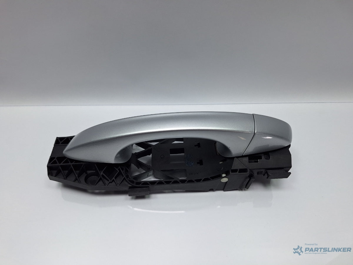 Maner exterior cu suport usa LA7W stanga spate SKODA OCTAVIA Combi 5E5 2012 - > TDI CKFC, CRMB, CYKA 5L0837885C