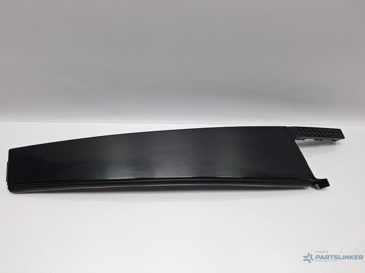 Ornament usa stanga spate SKODA OCTAVIA Combi 5E5 2012 - > TDI CKFC, CRMB, CYKA 5E0839901