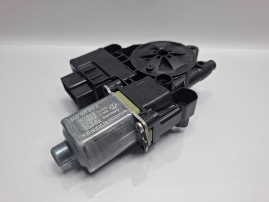 Motoras macara geam dreapta spate SKODA OCTAVIA Combi 5E5 2012 - > TDI CKFC, CRMB, CYKA 5Q0959812A
