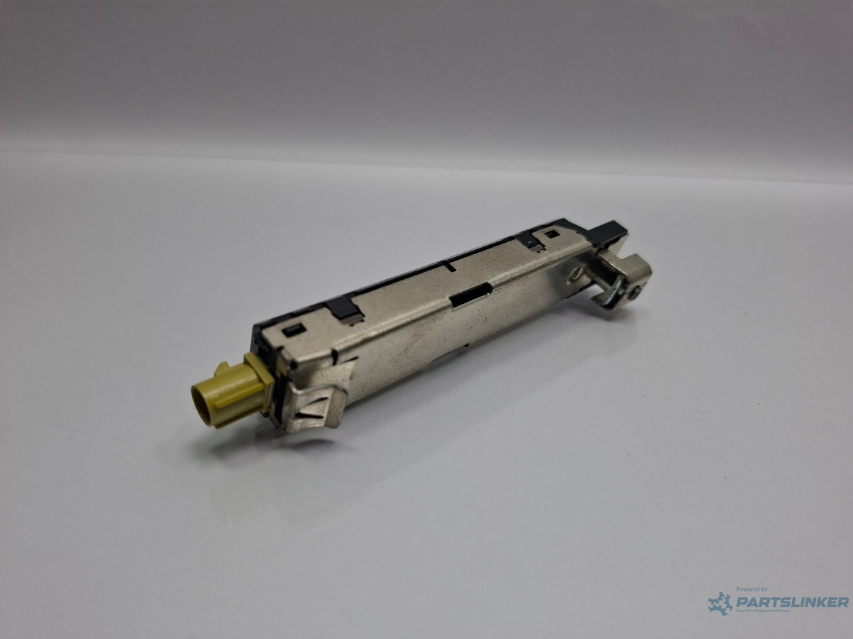 Modul antena SKODA OCTAVIA Combi 5E5 2012 - > TDI CKFC, CRMB, CYKA 5E9035577