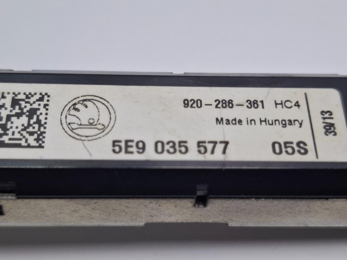Modul antena SKODA OCTAVIA Combi 5E5 2012 - > TDI CKFC, CRMB, CYKA 5E9035577