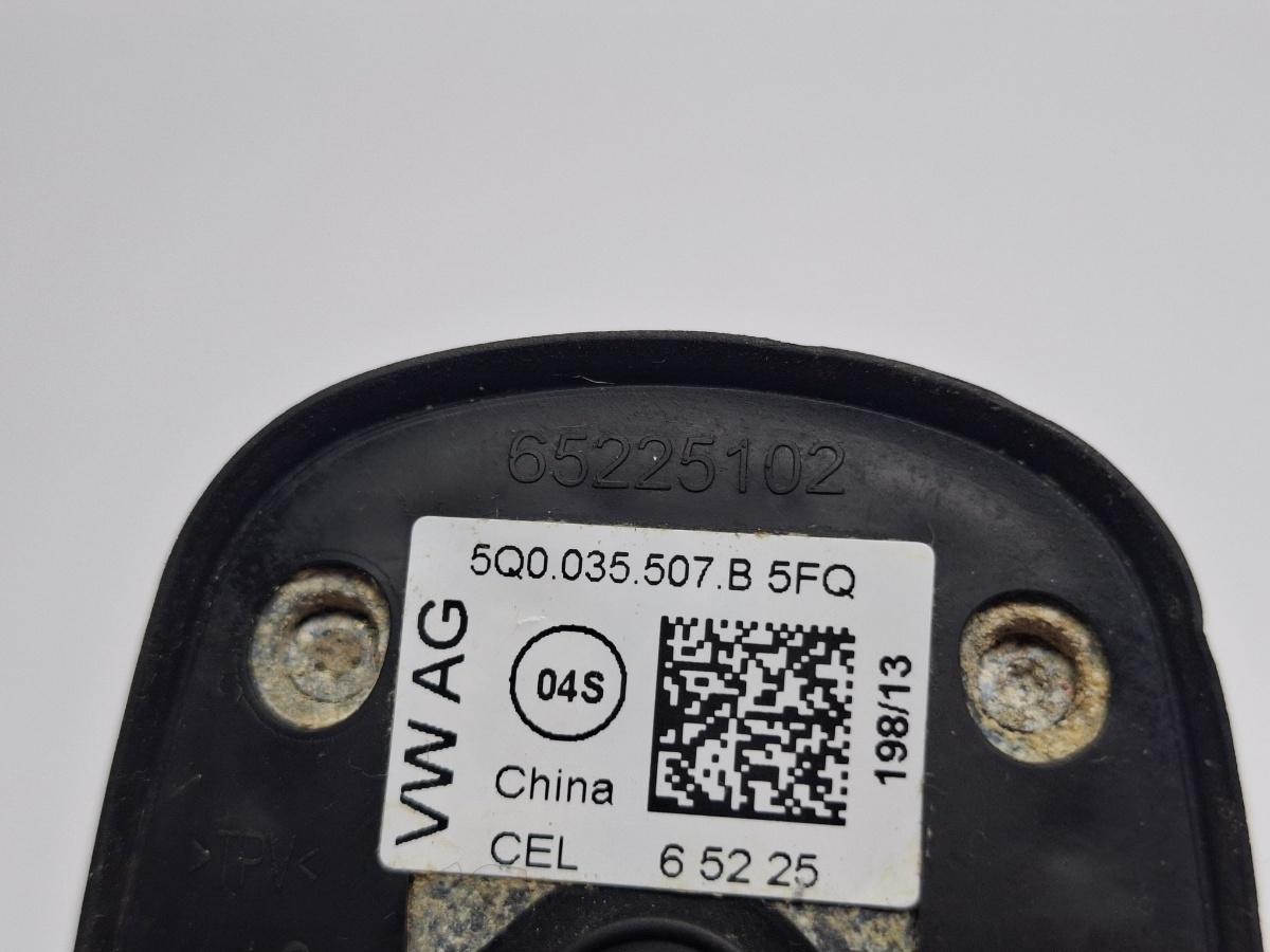 Antena SKODA OCTAVIA Combi 5E5 2012 - > TDI CKFC, CRMB, CYKA 5Q0035507B