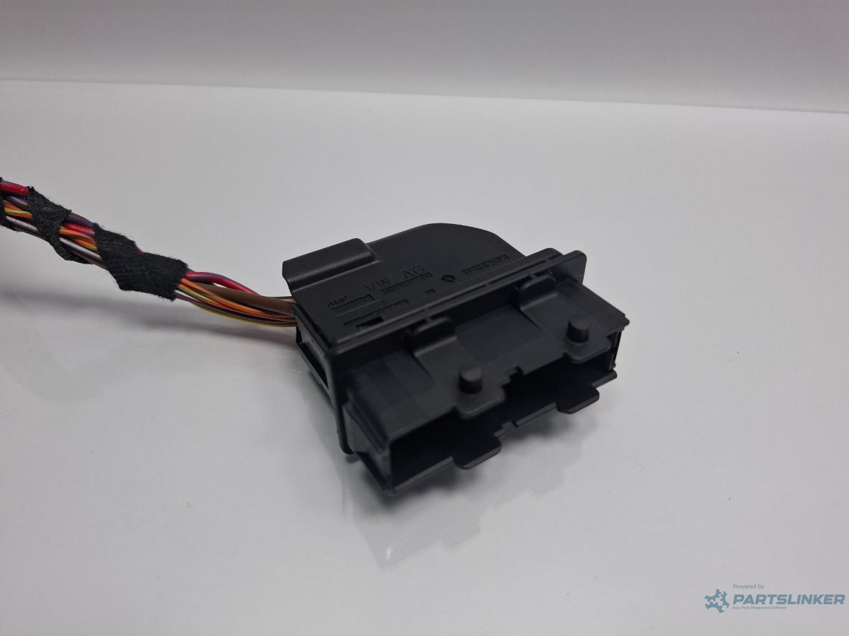 Mufa conector instalatie electrica usa spate SKODA OCTAVIA Combi 5E5 2012 - > TDI CKFC, CRMB, CYKA 8K0972701