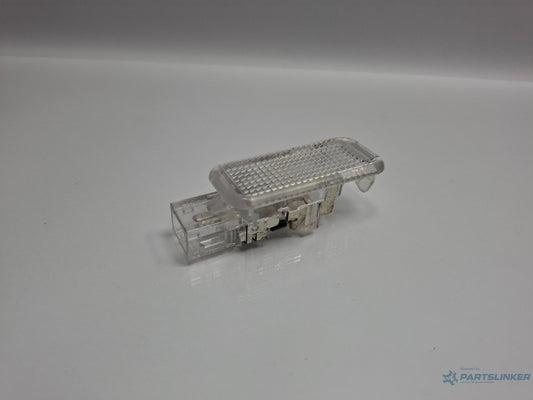 Lampa usa fata SKODA OCTAVIA Combi 5E5 2012 - > TDI CKFC, CRMB, CYKA 3B0947416