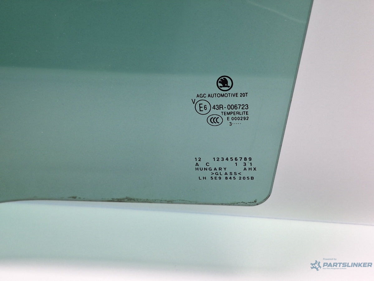 Geam privacy usa stanga spate SKODA OCTAVIA Combi 5E5 2012 - > TDI CKFC, CRMB, CYKA AGC 43R-006723 5E9845205B