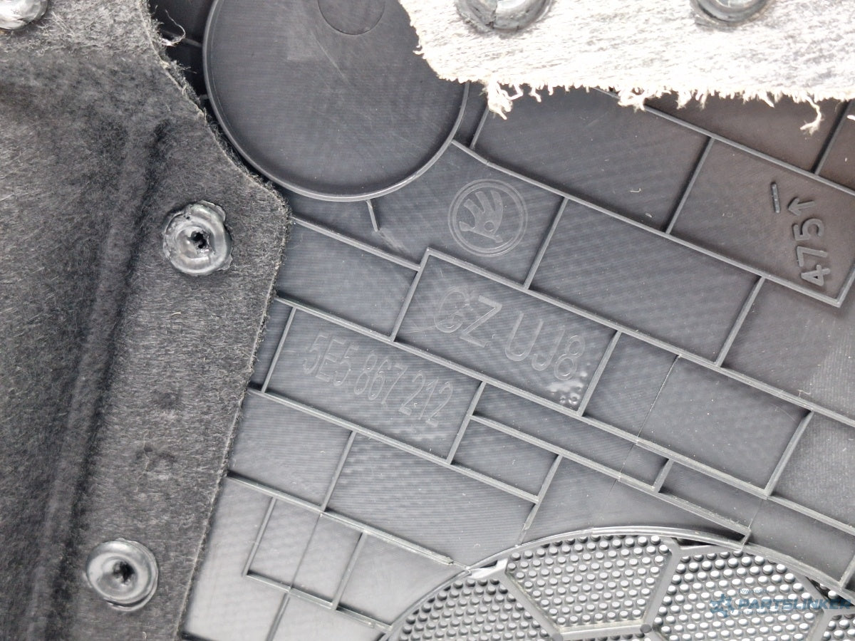 Panou usa dreapta spate SKODA OCTAVIA Combi 5E5 2012 - > TDI CKFC, CRMB, CYKA 5E5867212