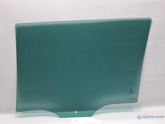 Geam usa dreapta spate SKODA OCTAVIA Combi 5E5 2012 - > TDI CKFC, CRMB, CYKA AGC 43R-006723 5E9845206B