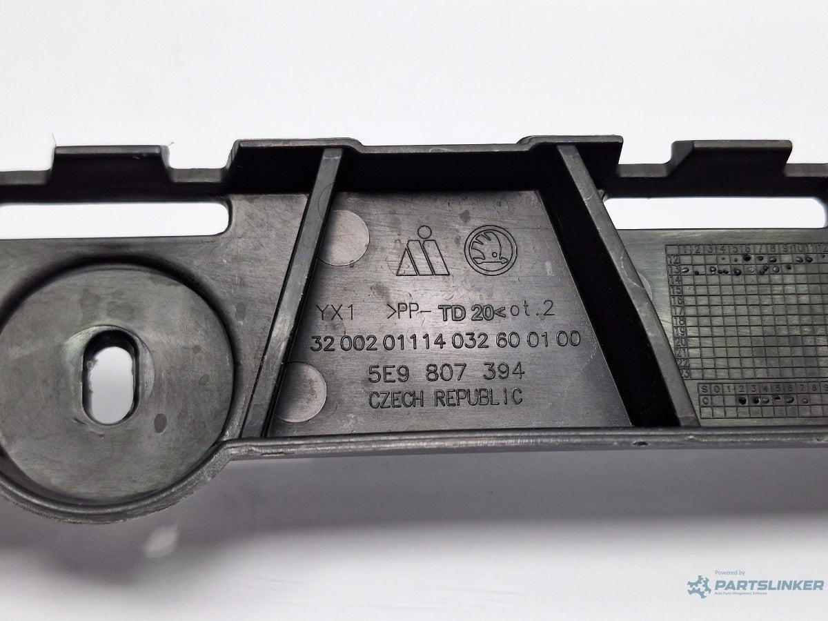 Suport bara de protectie  dreapta spate SKODA OCTAVIA Combi 5E5 2012 - > TDI CKFC, CRMB, CYKA 5E9807394