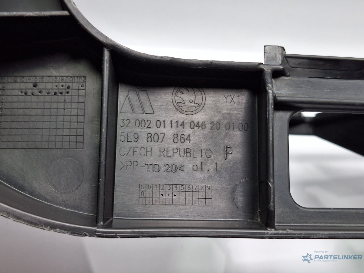 Suport bara de protectie spate SKODA OCTAVIA Combi 5E5 2012 - > TDI CKFC, CRMB, CYKA 5E9807864 , 5E9807863