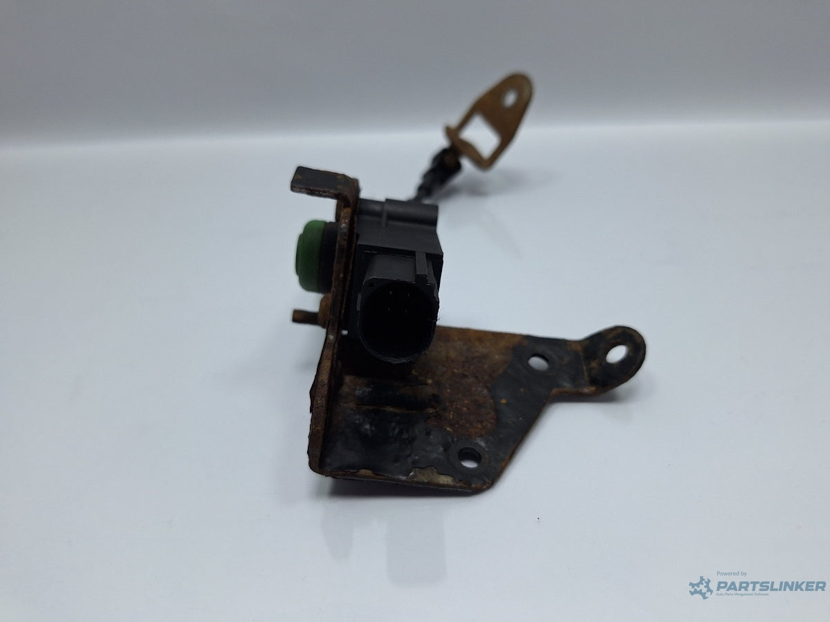 Senzor de nivel faruri spate SKODA OCTAVIA Combi 5E5 2012 - > TDI CKFC, CRMB, CYKA 5Q0512521E