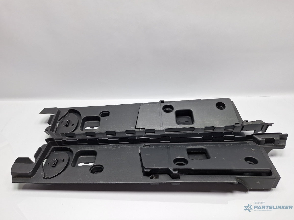 Sine mocheta portbagaj SKODA OCTAVIA Combi 5E5 2012 - > TDI CKFC, CRMB, CYKA 5E9864511B , 5E9864512B