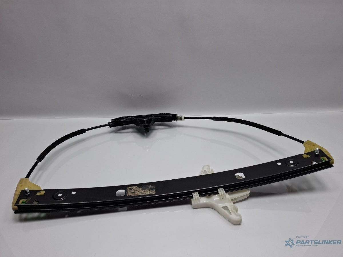 Macara geam dreapta spate SKODA OCTAVIA Combi 5E5 2012 - > TDI CKFC, CRMB, CYKA 5E0839462