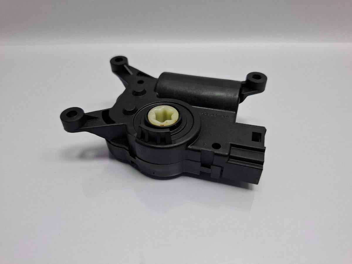 Motoras clapeta aeroterma V428 SKODA OCTAVIA Combi 5E5 2012 - > TDI CKFC, CRMB, CYKA 5Q0907511J
