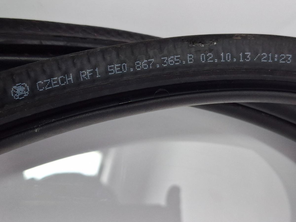 Cheder usa spate SKODA OCTAVIA Combi 5E5 2012 - > TDI CKFC, CRMB, CYKA 5E0867365B