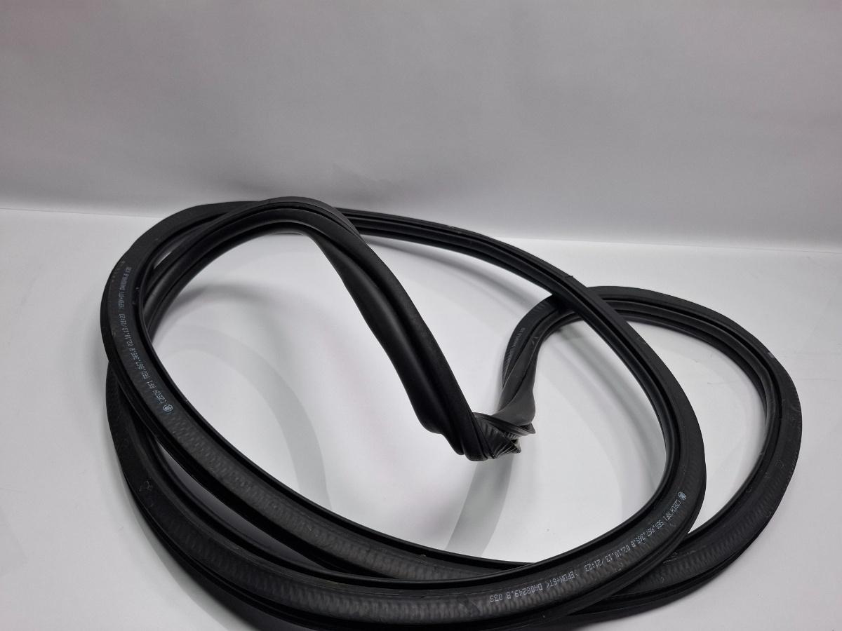 Cheder usa spate SKODA OCTAVIA Combi 5E5 2012 - > TDI CKFC, CRMB, CYKA 5E0867365B
