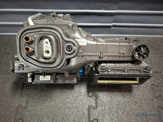 Carcasa aeroterma SKODA OCTAVIA Combi 5E5 2012 - > TDI CKFC, CRMB, CYKA 5Q1820007B