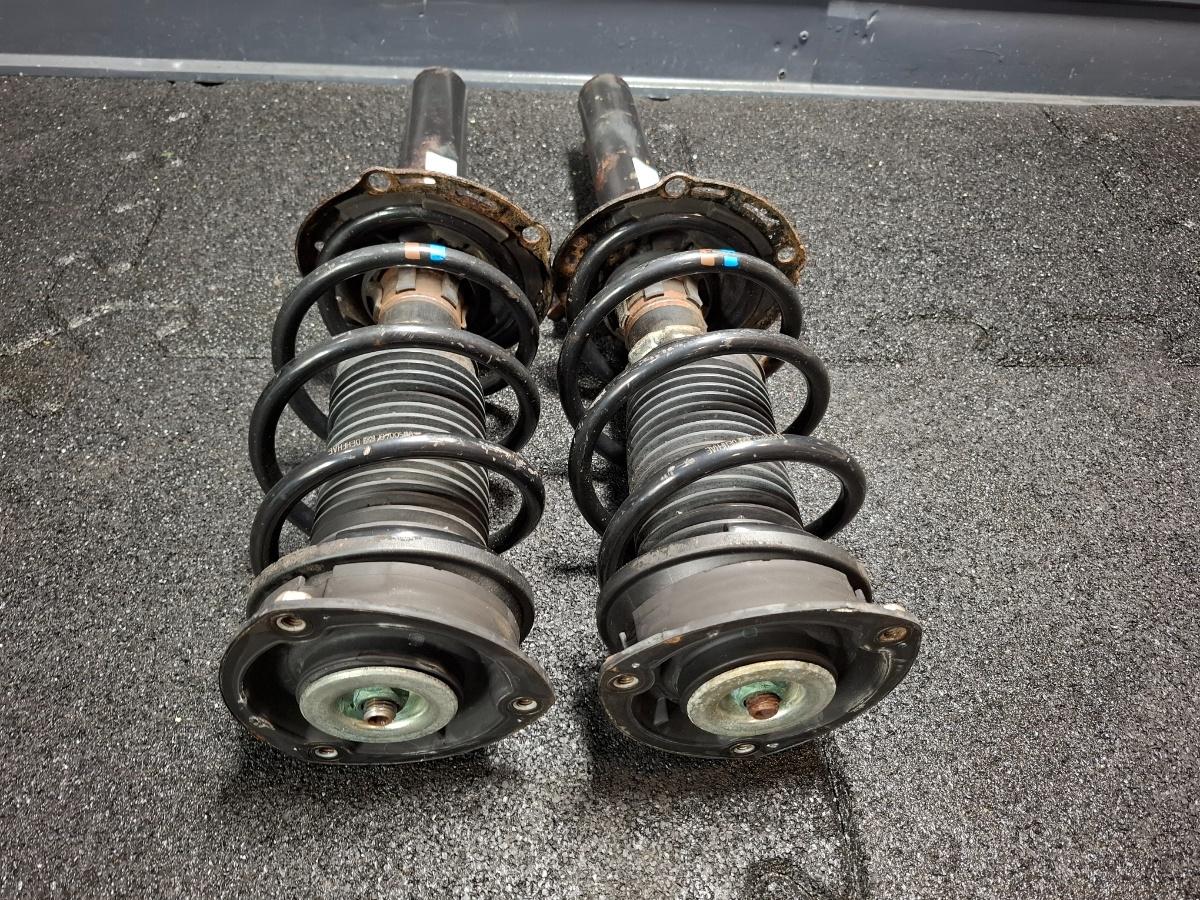 Set arcuri cu amortizoare fata SKODA OCTAVIA Combi 5E5 2012 - > TDI CKFC, CRMB, CYKA 5Q0413023FJ