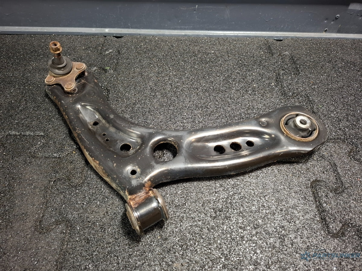 Brat bascula dreapta fata SKODA OCTAVIA Combi 5E5 2012 - > TDI CKFC, CRMB, CYKA 5Q0407152