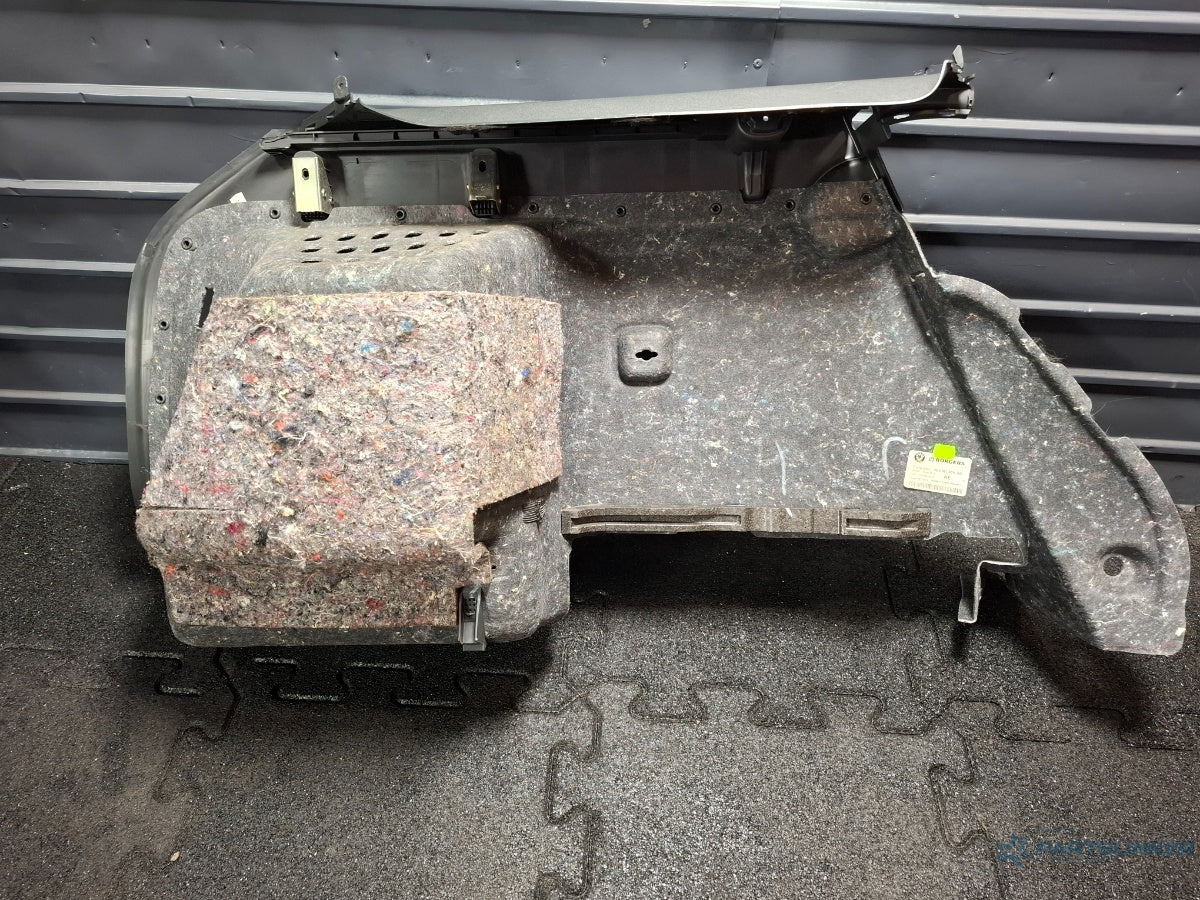 Ornament panou portbagaj dreapta SKODA OCTAVIA Combi 5E5 2012 - > TDI CKFC, CRMB, CYKA 5E9867428AD