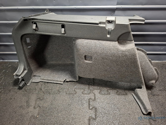 Ornament panou portbagaj stanga SKODA OCTAVIA Combi 5E5 2012 - > TDI CKFC, CRMB, CYKA 5E9867427AM