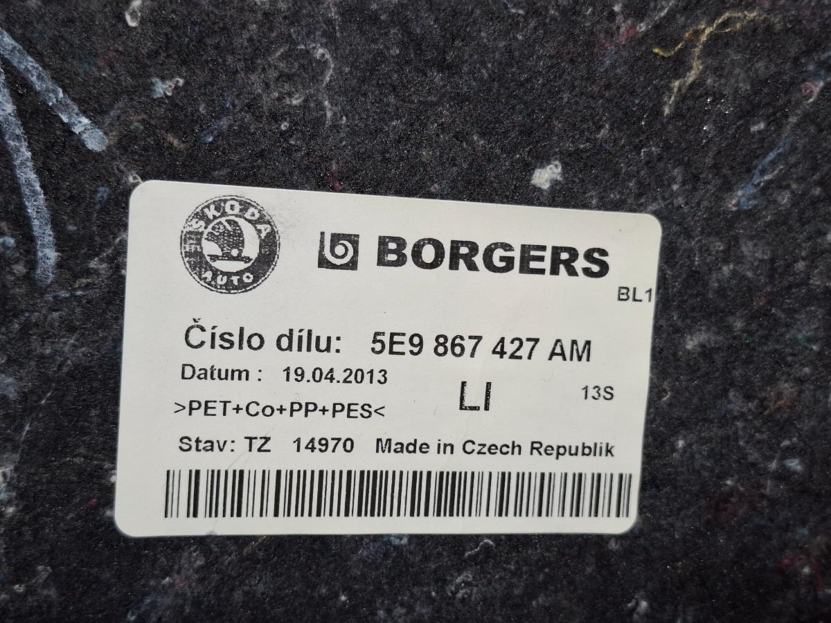 Ornament panou portbagaj stanga SKODA OCTAVIA Combi 5E5 2012 - > TDI CKFC, CRMB, CYKA 5E9867427AM