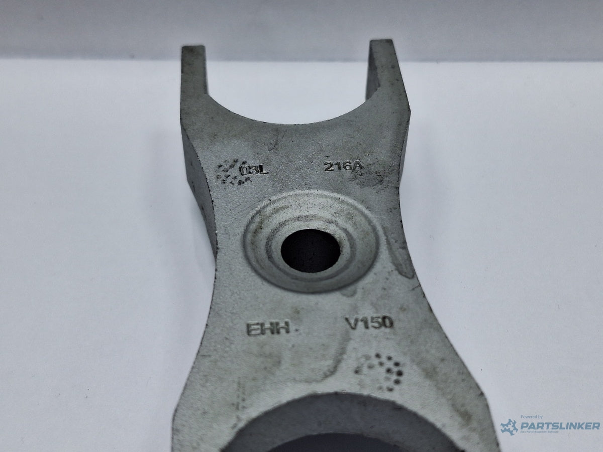 Clema fixare injector combustibil VOLKSWAGEN PASSAT 362 2010 - 2014 TDI CFFB 03L216A , 03L130216A