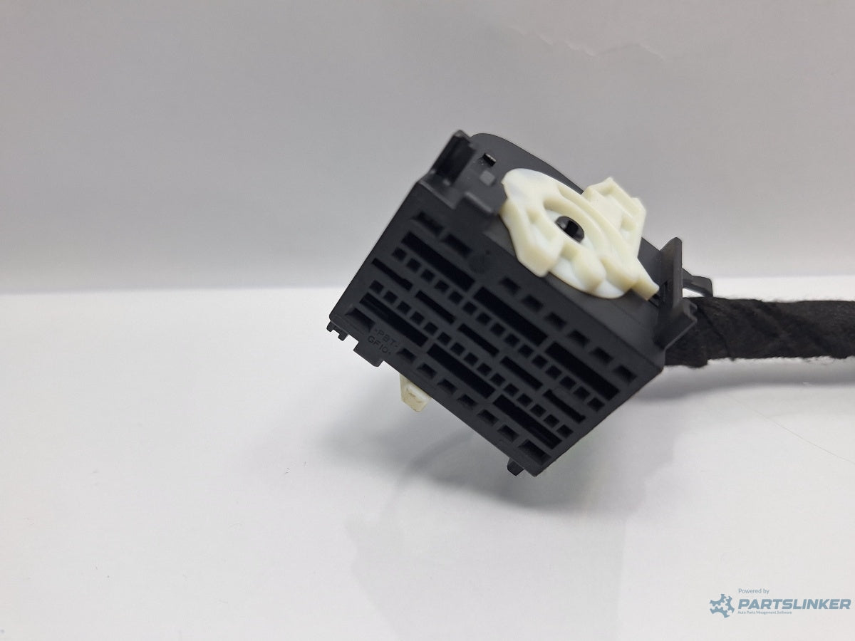 Mufa conector 46 pini SKODA OCTAVIA Combi 5E5 2012 - > TDI CKFC, CRMB, CYKA 5Q0937702 , 5Q0937702A