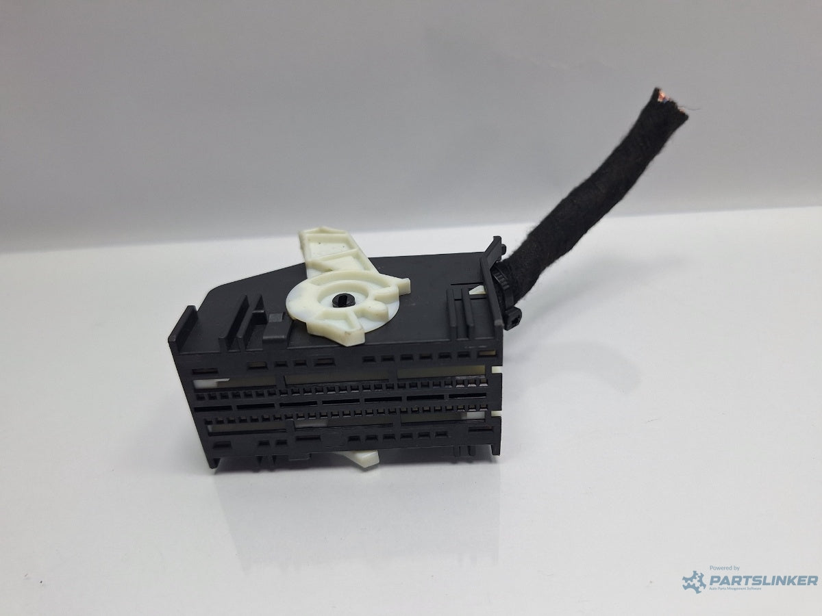 Mufa conector 73 pini SKODA OCTAVIA Combi 5E5 2012 - > TDI CKFC, CRMB, CYKA 5Q0937700C