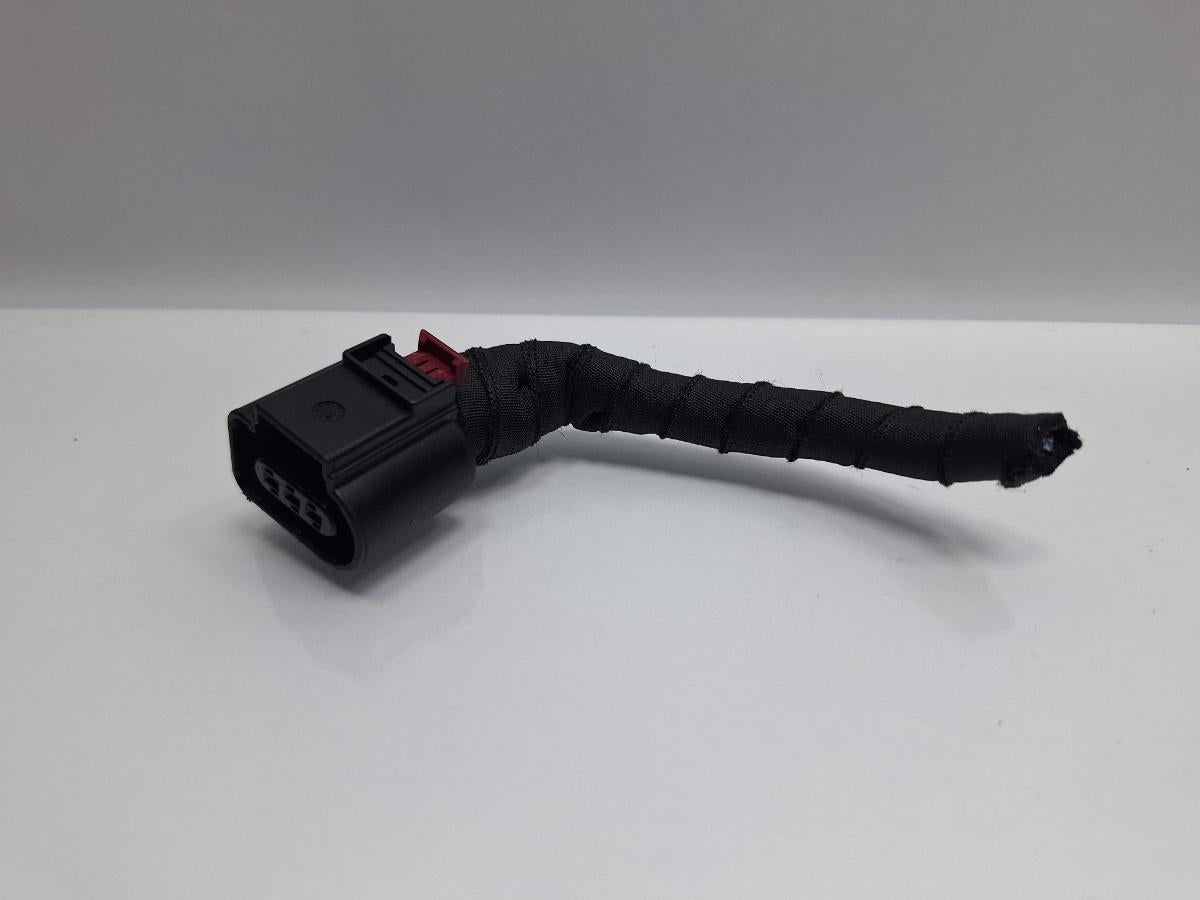 Mufa conector 3 pini SKODA OCTAVIA Combi 5E5 2012 - > TDI CKFC, CRMB, CYKA 8K0973703G