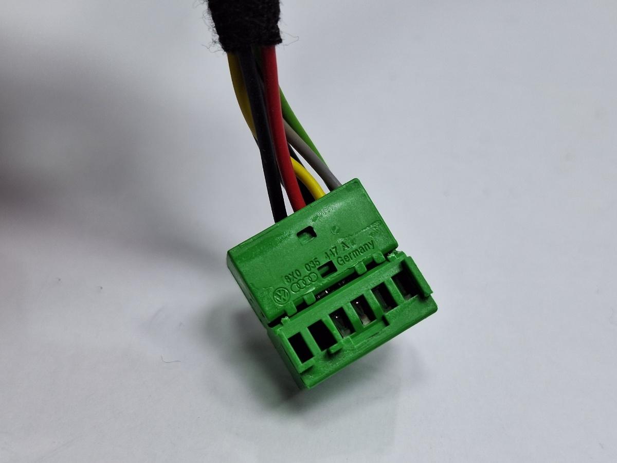 Mufa conector 12 pini SKODA OCTAVIA Combi 5E5 2012 - > TDI CKFC, CRMB, CYKA 8X0035447A