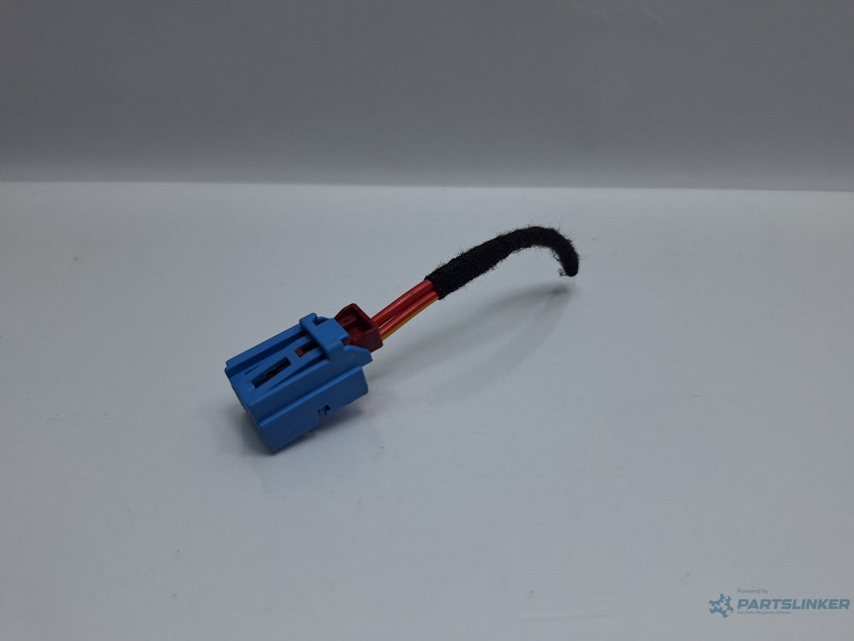 Mufa conector 3 pini SKODA OCTAVIA Combi 5E5 2012 - > TDI CKFC, CRMB, CYKA 5Q0972703B