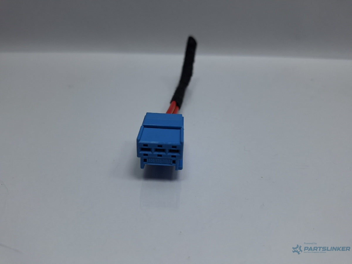 Mufa conector 3 pini SKODA OCTAVIA Combi 5E5 2012 - > TDI CKFC, CRMB, CYKA 5Q0972703B