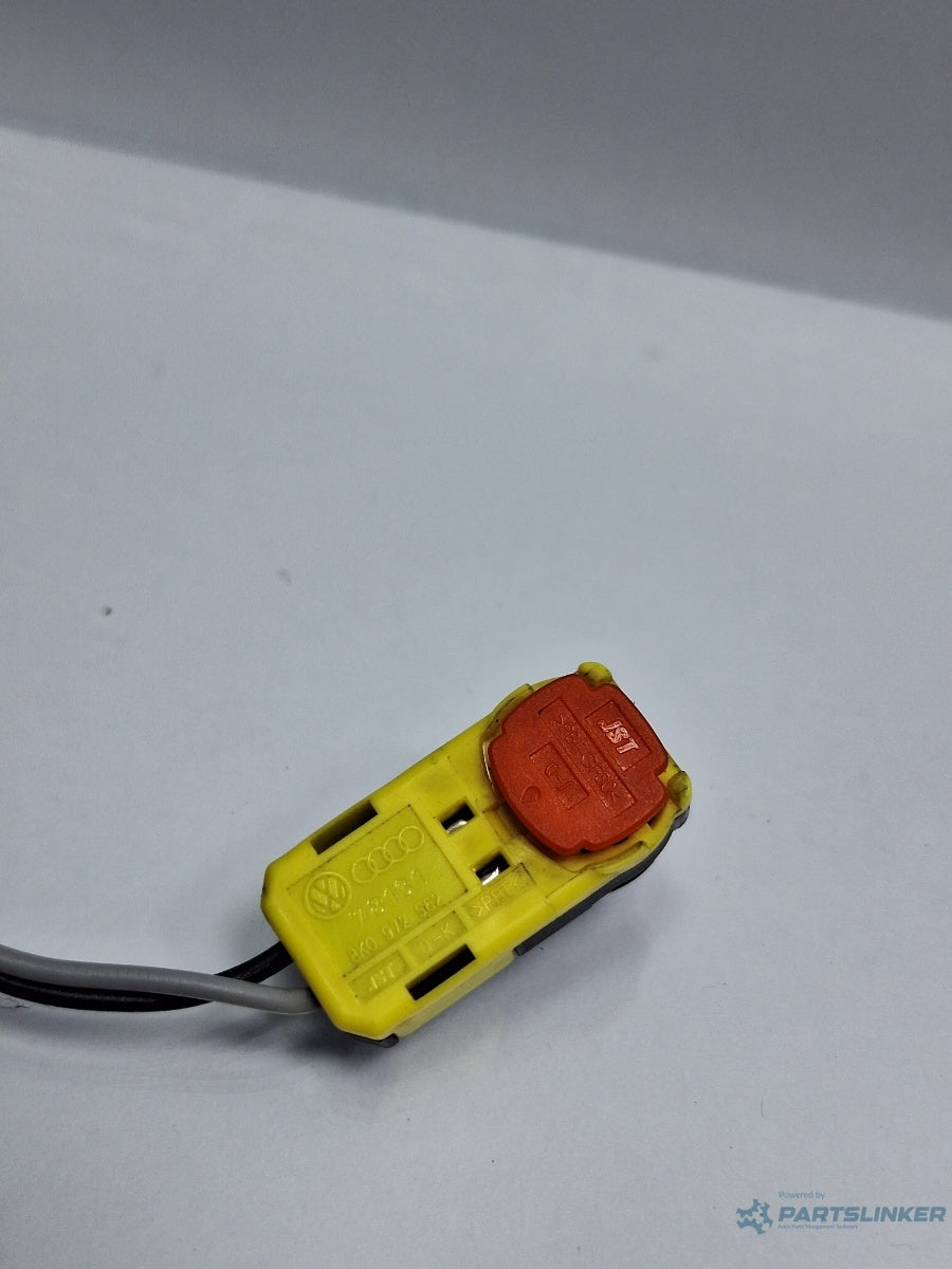 Mufa conector 2 pini SKODA OCTAVIA Combi 5E5 2012 - > TDI CKFC, CRMB, CYKA 8K0972562