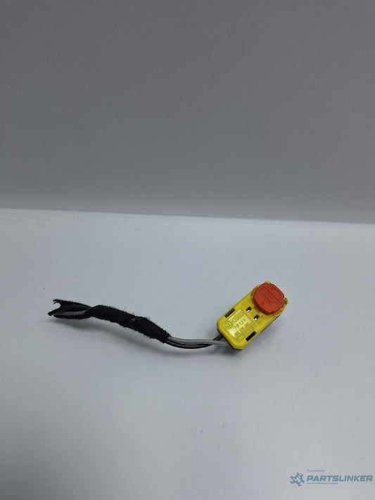 Mufa conector 2 pini SKODA OCTAVIA Combi 5E5 2012 - > TDI CKFC, CRMB, CYKA 8K0972562