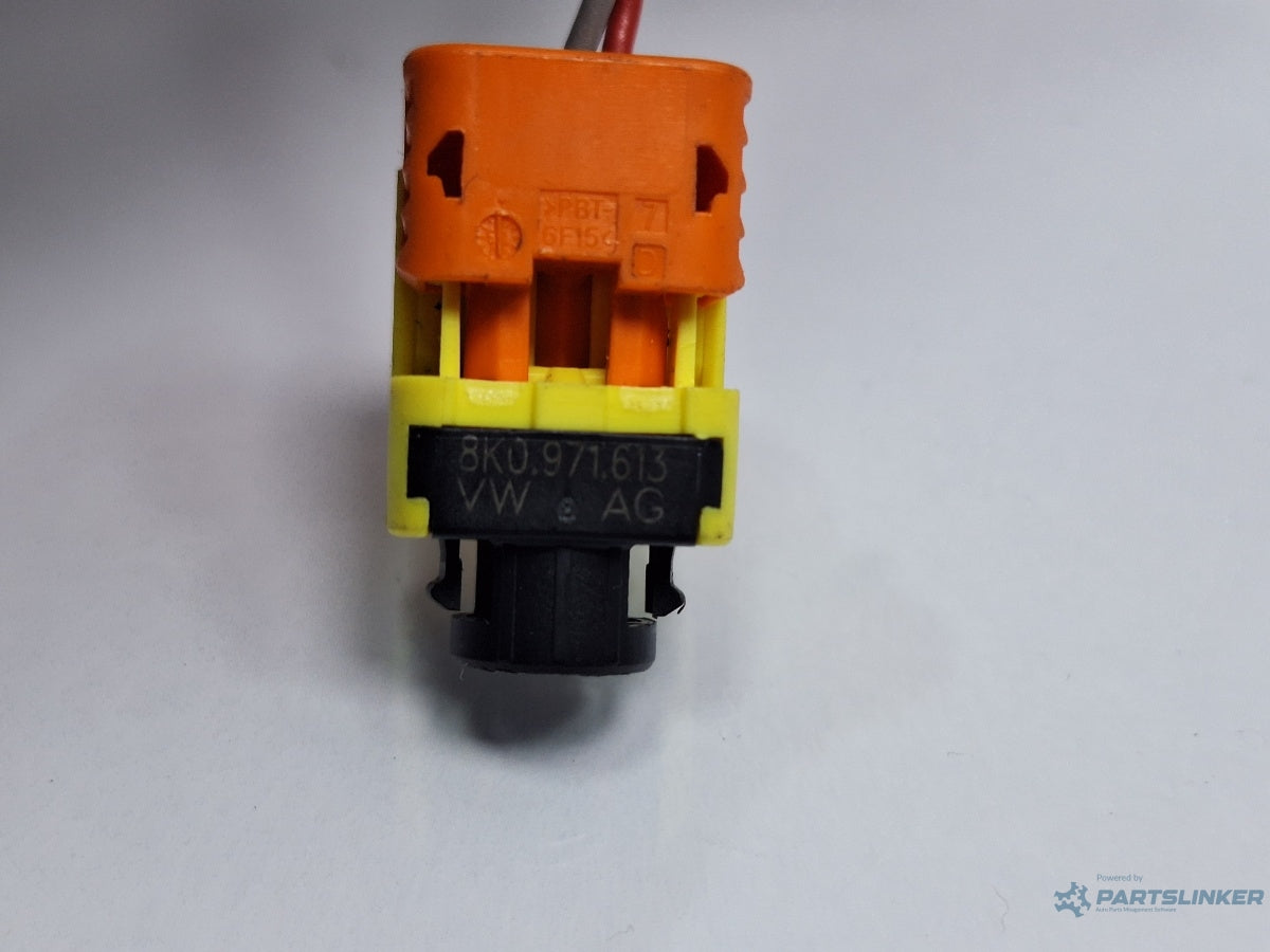 Mufa conector 2 pini SKODA OCTAVIA Combi 5E5 2012 - > TDI CKFC, CRMB, CYKA 8K0971613