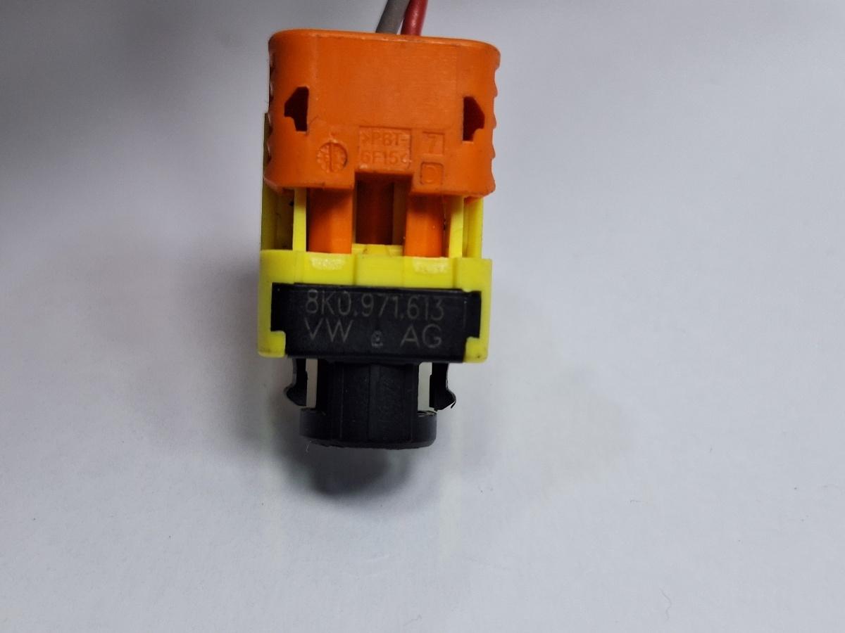 Mufa conector 2 pini SKODA OCTAVIA Combi 5E5 2012 - > TDI CKFC, CRMB, CYKA 8K0971613