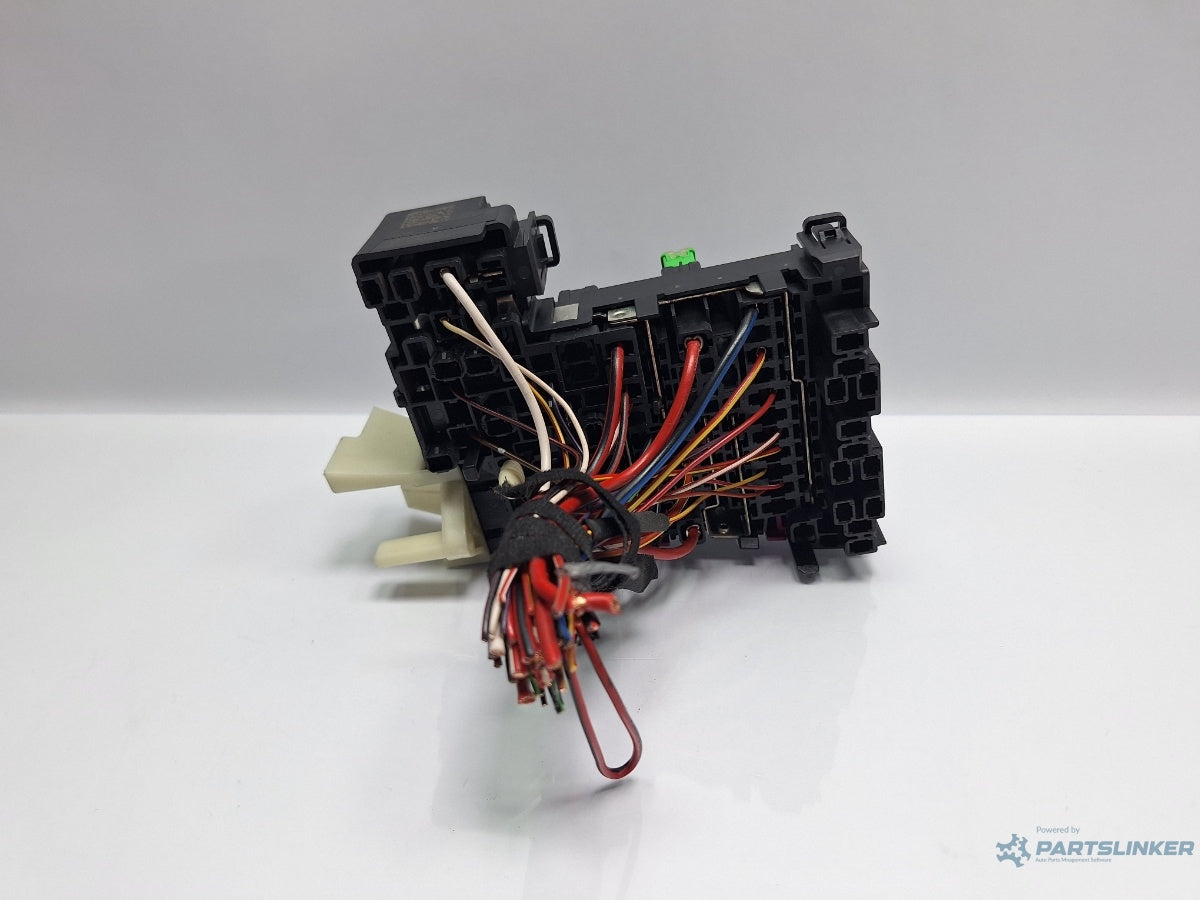 Panou sigurante SKODA OCTAVIA Combi 5E5 2012 - > TDI CKFC, CRMB, CYKA 5Q0937615C