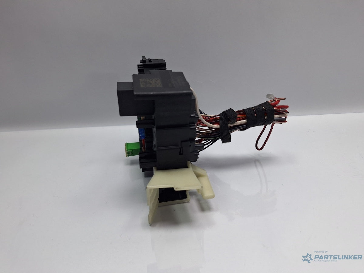 Panou sigurante SKODA OCTAVIA Combi 5E5 2012 - > TDI CKFC, CRMB, CYKA 5Q0937615C