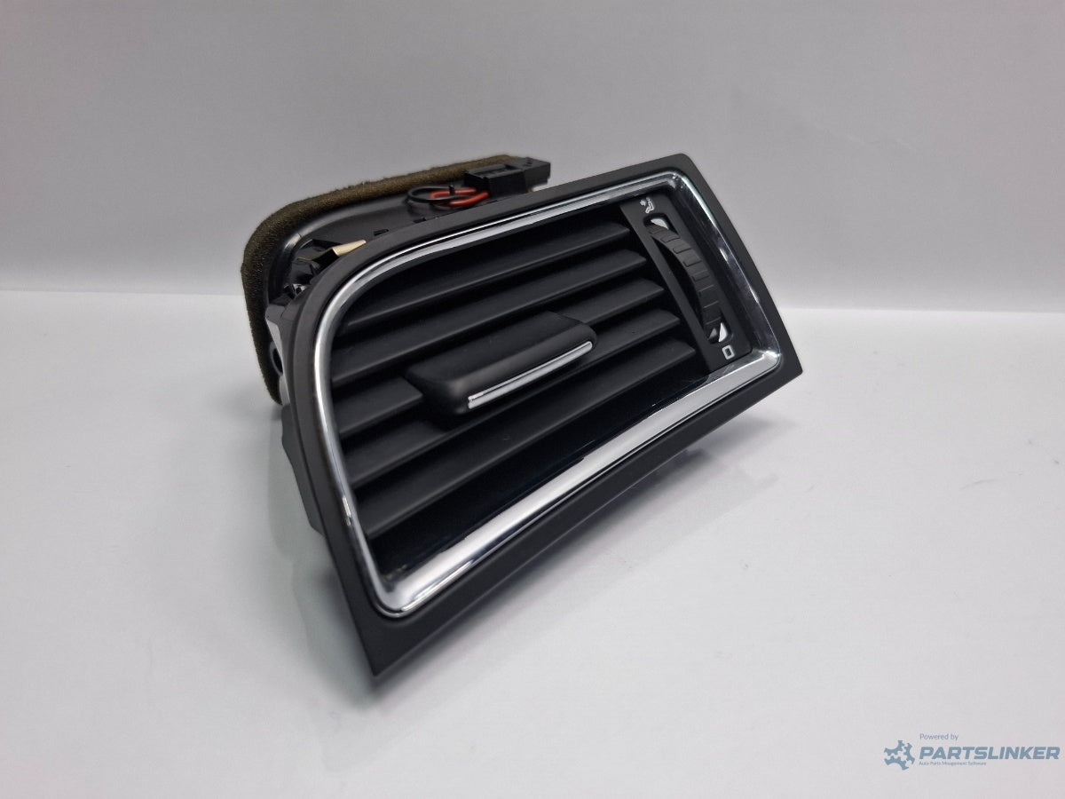 Grila aerisire stanga SKODA SUPERB III Estate 3T5 2009 - 2015 TDI CBBB, CFGB 3T0819701