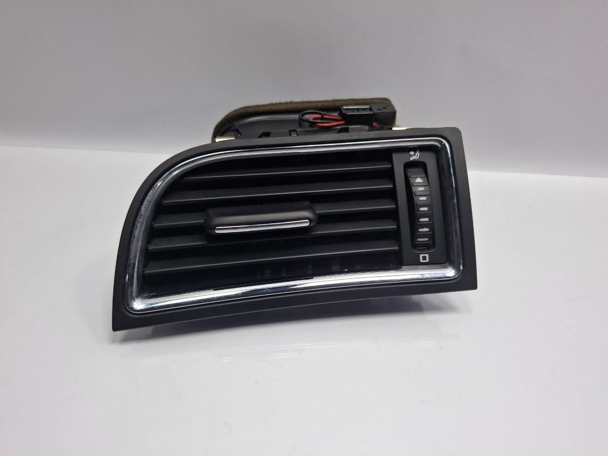 Grila aerisire stanga SKODA SUPERB III Estate 3T5 2009 - 2015 TDI CBBB, CFGB 3T0819701