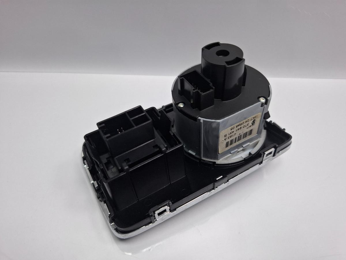 Bloc lumini SKODA SUPERB II Estate 3T5 2009 - 2015 TDI CBBB, CFGB 3T0941431B