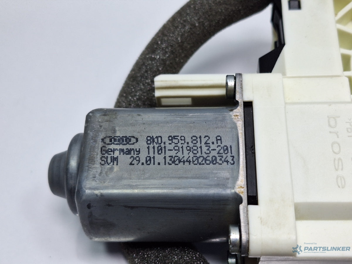 Motoras macara dreapta spate SKODA SUPERB III Estate 3T5 2009 - 2015 TDI CBBB, CFGB 8K0959812A