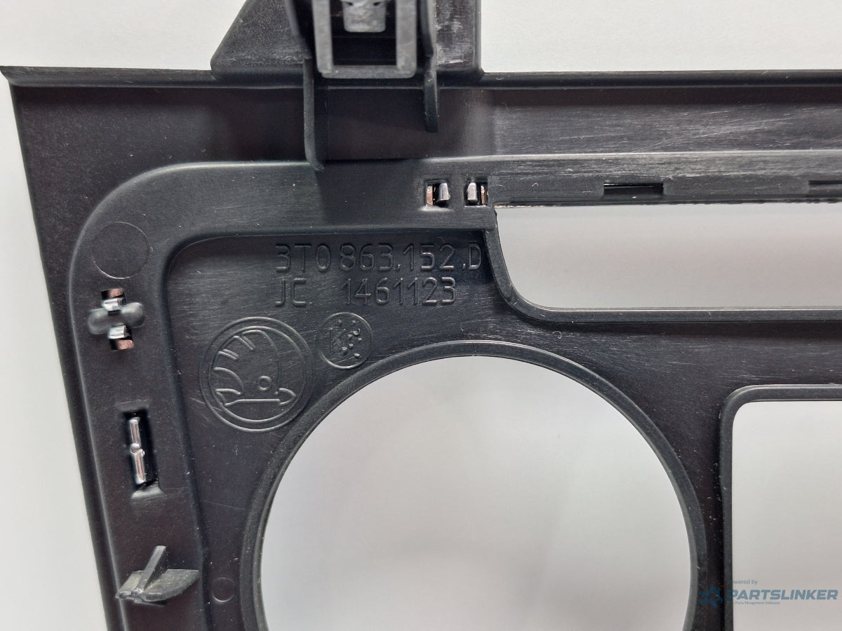 Rama panou clima SKODA SUPERB III Estate 3T5 2009 - 2015 TDI CBBB, CFGB 3T0863152D