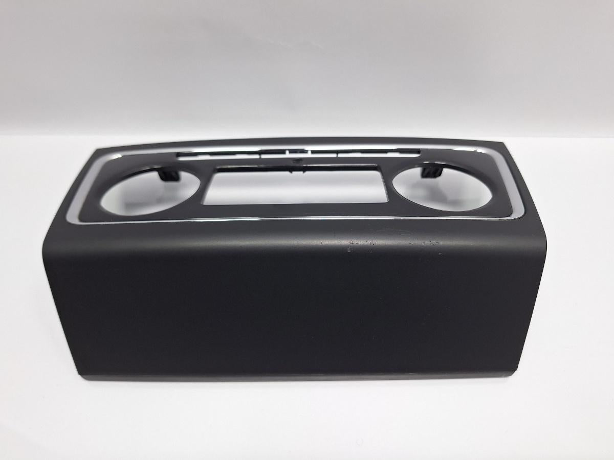 Rama panou clima SKODA SUPERB II Estate 3T5 2009 - 2015 TDI CBBB, CFGB 3T0863152D