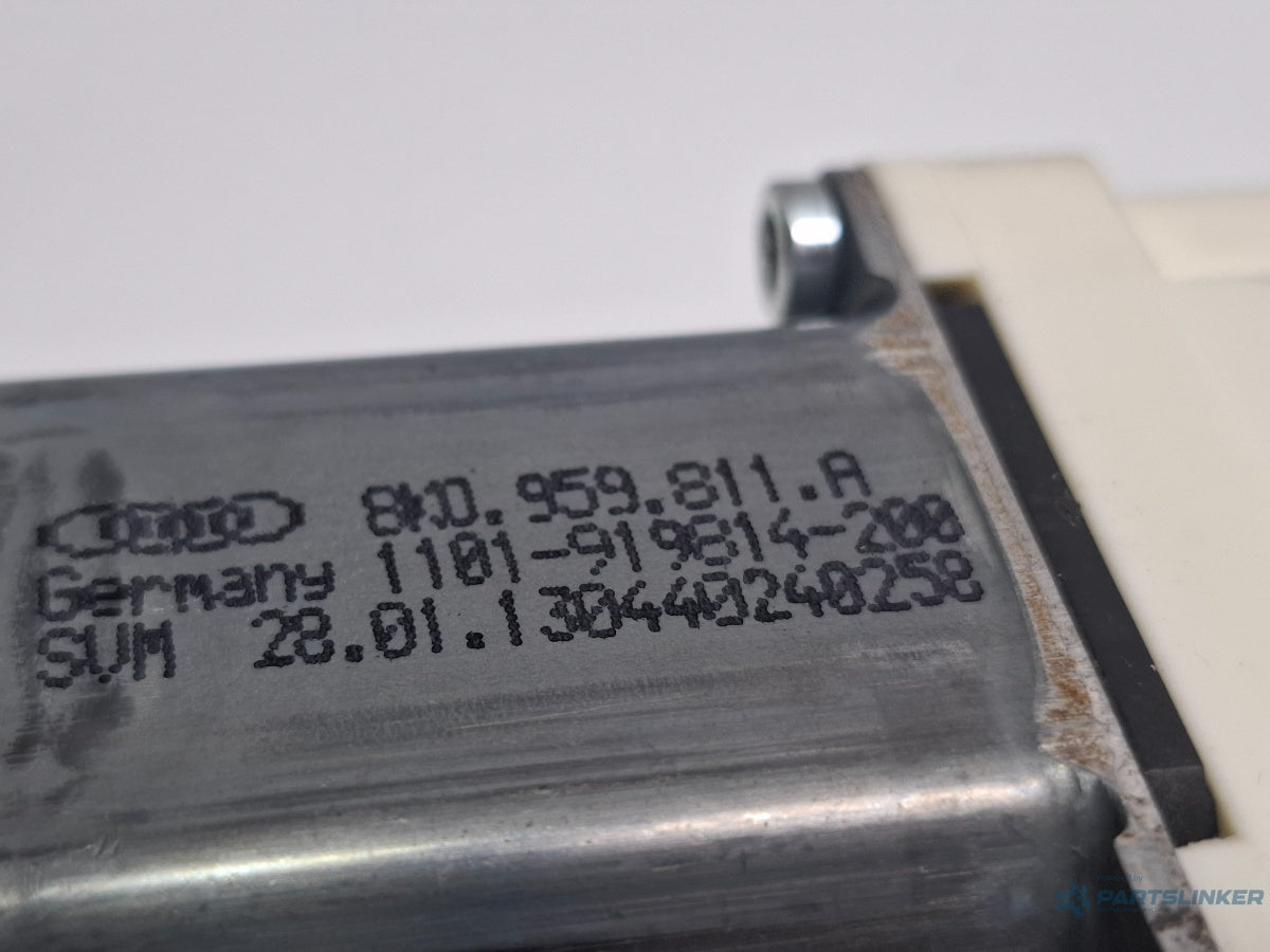 Motoras macara stanga spate SKODA SUPERB III Estate 3T5 2009 - 2015 TDI CBBB, CFGB 8K0959811A